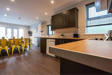 7 bed house, St. Peters Street, Plasnewydd, Cardiff, CF243BA - Image 1